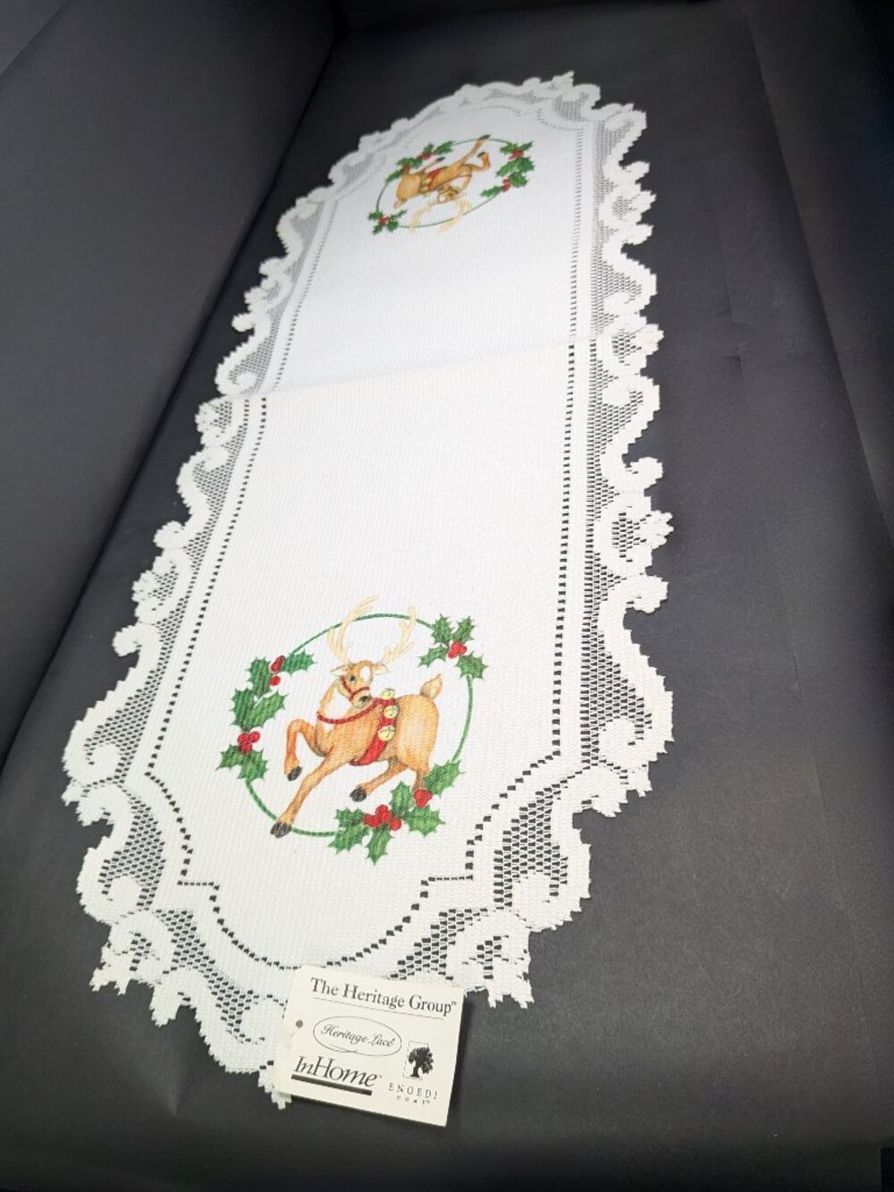 NWT Heritage Lace Reindeer Christmas Table Runner Holly White Holiday Decor